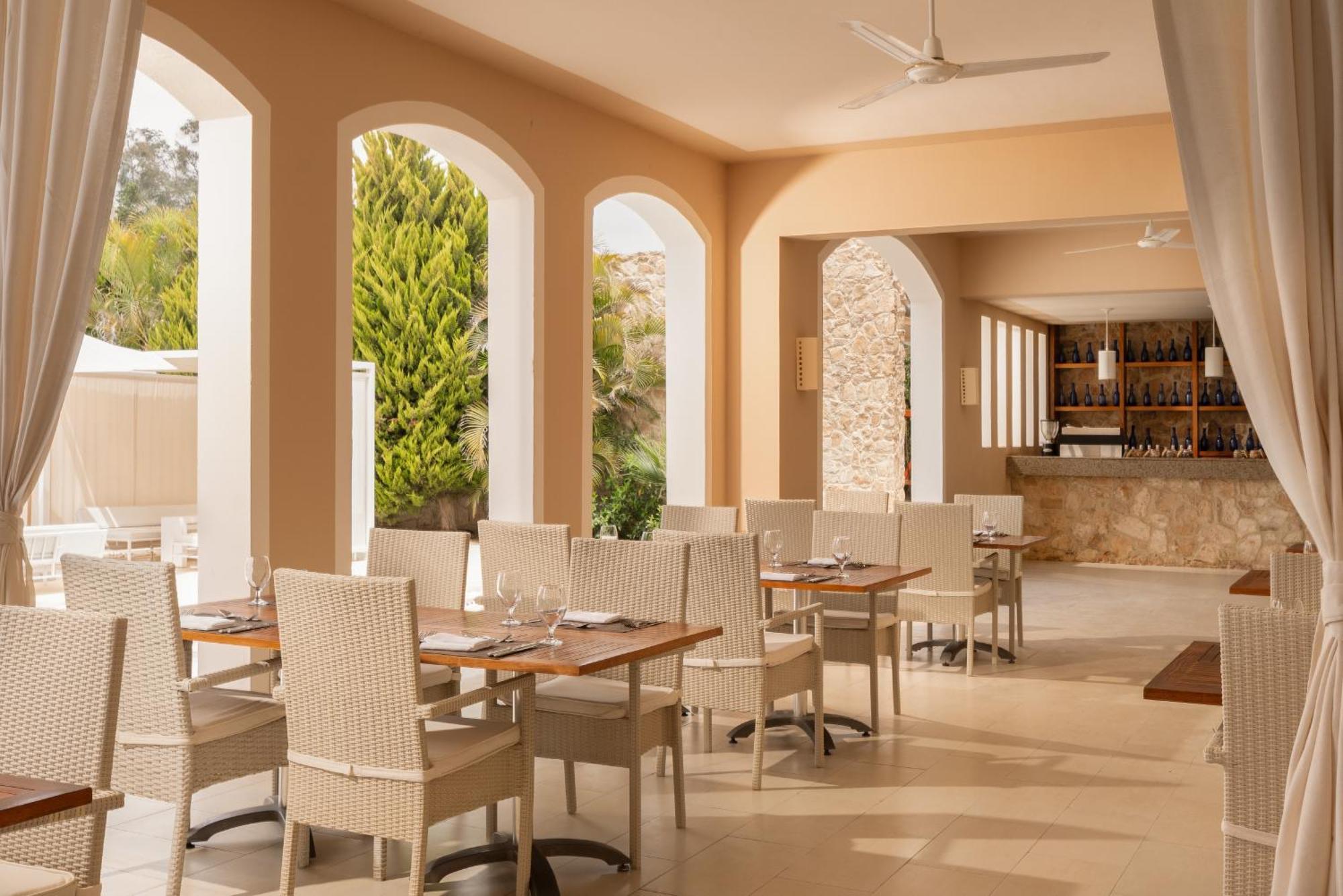 Jaz Neo Almazino, Almaza Bay Hotel Majid Abu Zayd Exterior foto